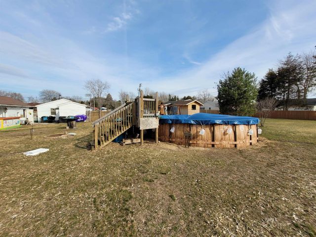 3384 N Euclid Avenue, Bay City, MI 48706