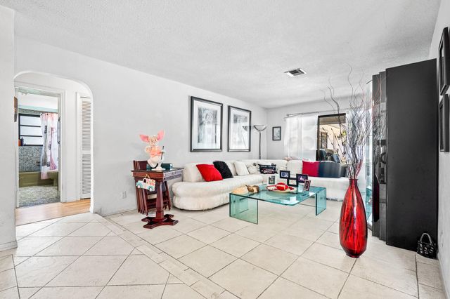 8619 NW 26th Court, Coral Springs, FL 33065