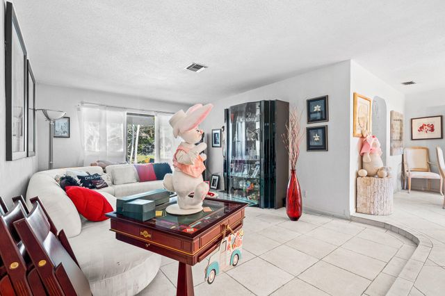 8619 NW 26th Court, Coral Springs, FL 33065