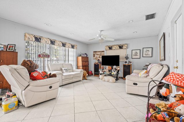 8619 NW 26th Court, Coral Springs, FL 33065