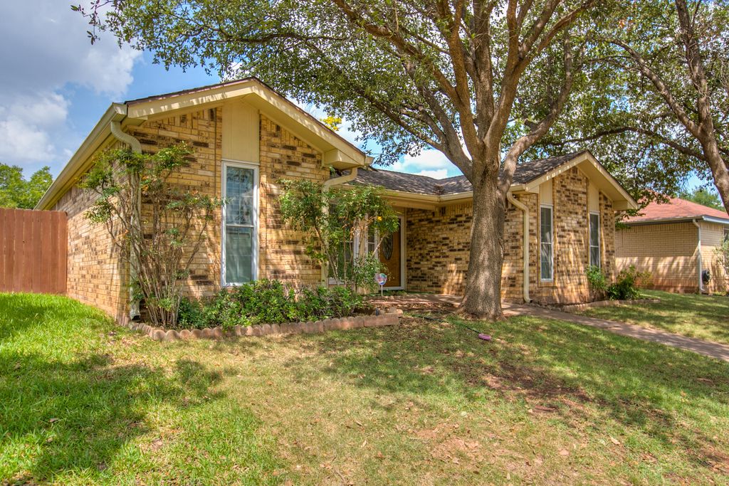 Image 2 of property listing at 3716 Inglewood Drive, San Angelo, TX 76904