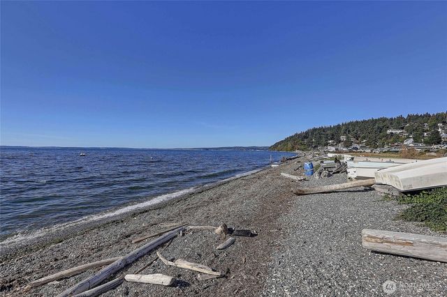 226 Henning Drive, Camano Island, WA 98282