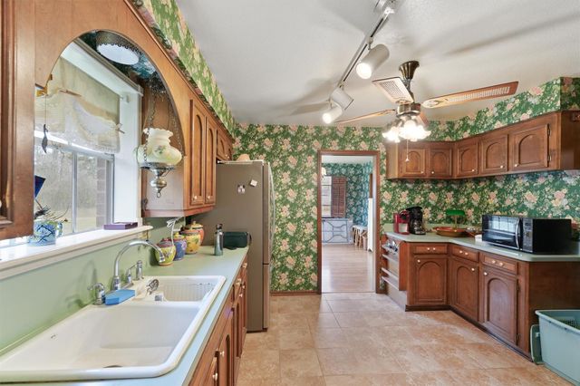 31926 Dobbin Huffsmith Road, Magnolia, TX 77354