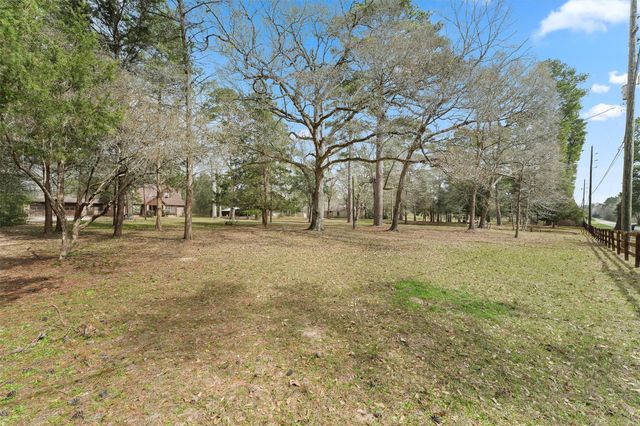 31926 Dobbin Huffsmith Road, Magnolia, TX 77354