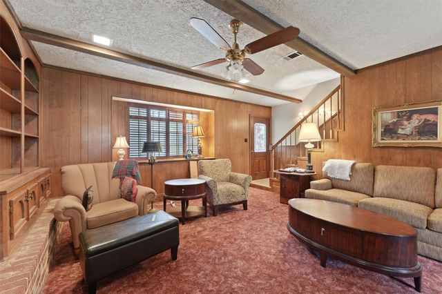 31926 Dobbin Huffsmith Road, Magnolia, TX 77354