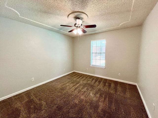 5008 Millsprings Drive, Arlington, TX 76017