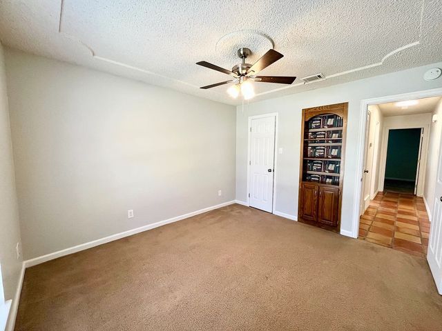 5008 Millsprings Drive, Arlington, TX 76017