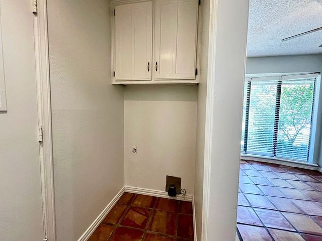 5008 Millsprings Drive, Arlington, TX 76017