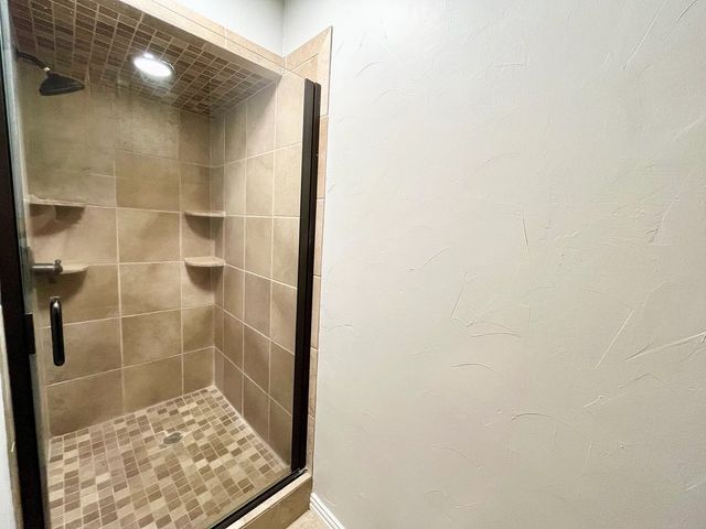 5008 Millsprings Drive, Arlington, TX 76017