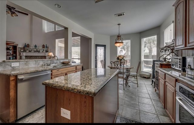 1130 Meghann Lane, Waxahachie, TX 75167