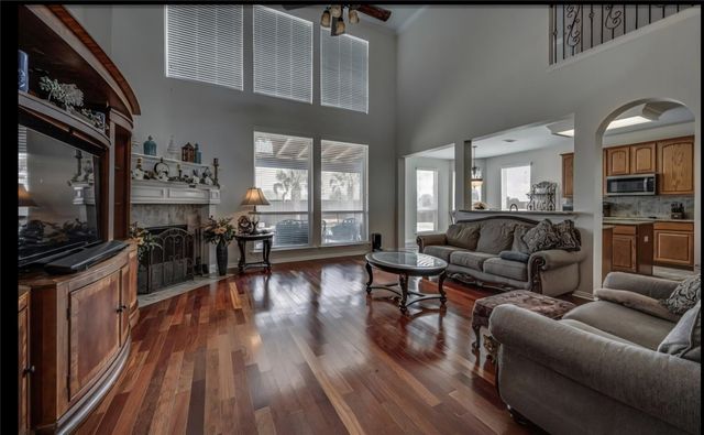 1130 Meghann Lane, Waxahachie, TX 75167