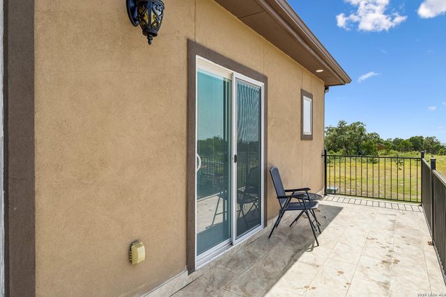 1357 PRIVATE ROAD 3702, San Antonio, TX 78253