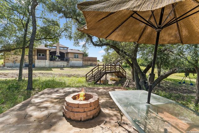 1357 PRIVATE ROAD 3702, San Antonio, TX 78253