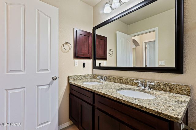 14840 Tim Hardaway, El Paso, TX 79938