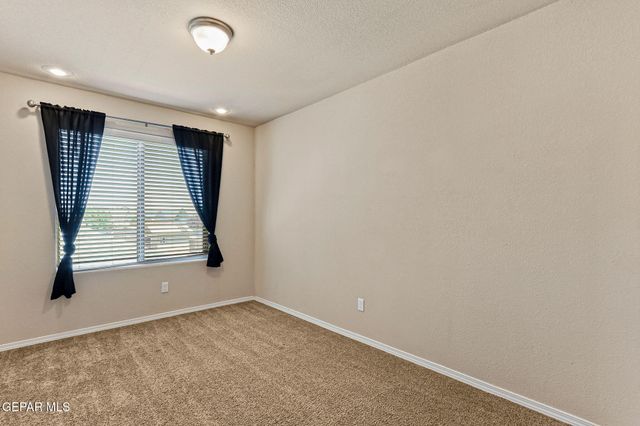 14840 Tim Hardaway, El Paso, TX 79938