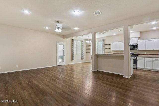 14840 Tim Hardaway, El Paso, TX 79938