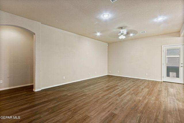 14840 Tim Hardaway, El Paso, TX 79938