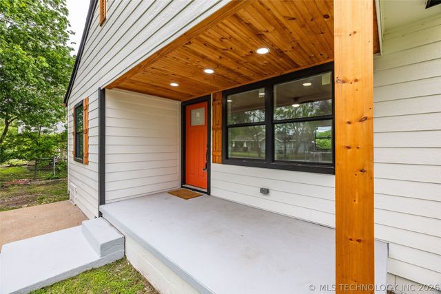 1825 N Delaware Avenue, Tulsa, OK 74110