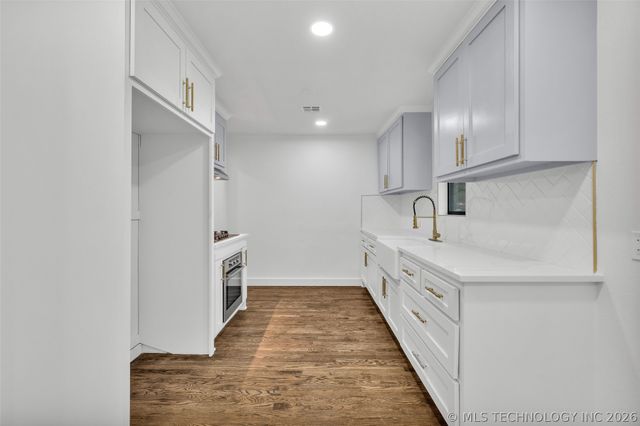 1825 N Delaware Avenue, Tulsa, OK 74110