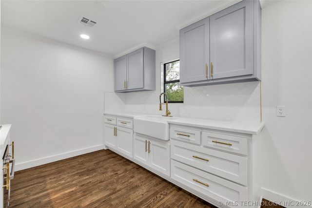 1825 N Delaware Avenue, Tulsa, OK 74110