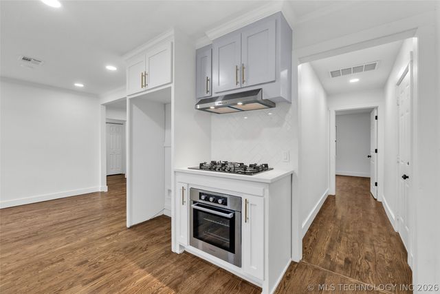 1825 N Delaware Avenue, Tulsa, OK 74110