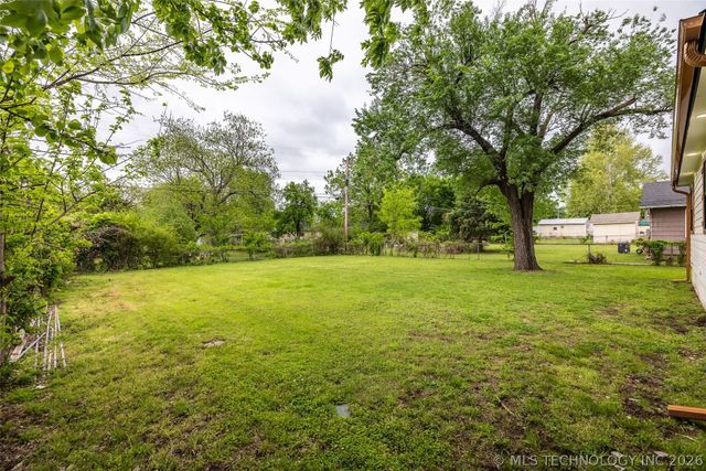 1825 N Delaware Avenue, Tulsa, OK 74110