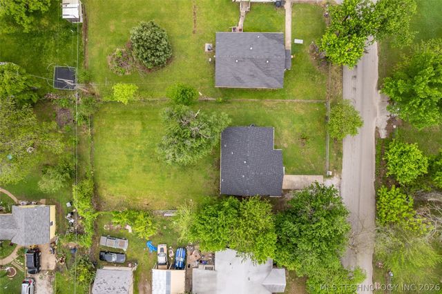 1825 N Delaware Avenue, Tulsa, OK 74110