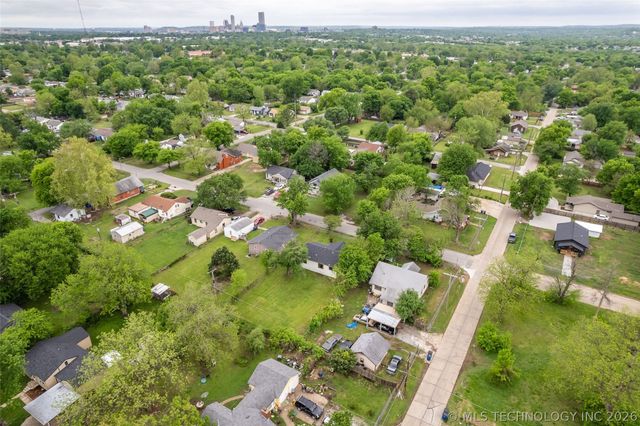 1825 N Delaware Avenue, Tulsa, OK 74110