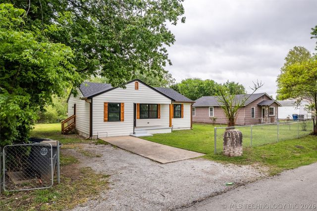 1825 N Delaware Avenue, Tulsa, OK 74110