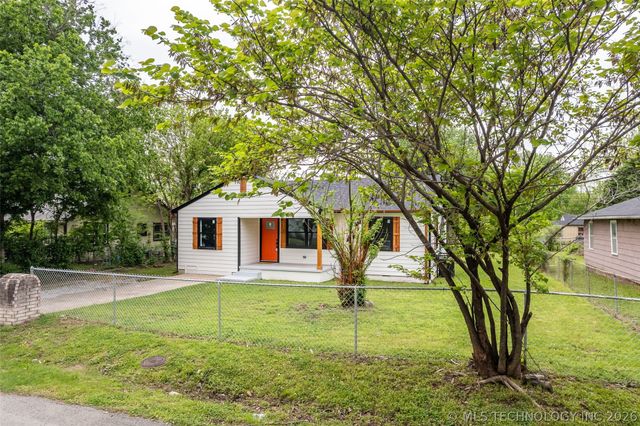 1825 N Delaware Avenue, Tulsa, OK 74110