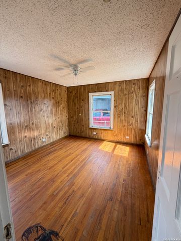 1351 W Theo, San Antonio, TX 78225
