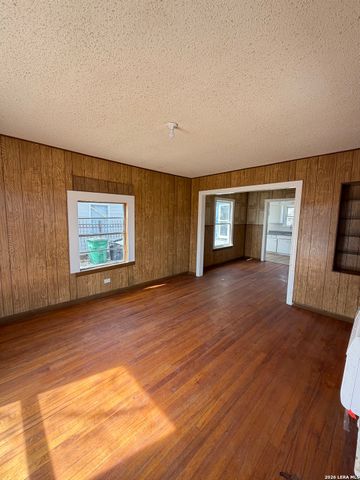 1351 W Theo, San Antonio, TX 78225