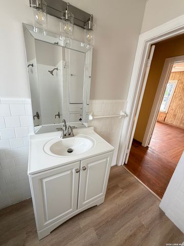 1351 W Theo, San Antonio, TX 78225
