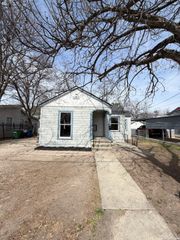 1351 W Theo, San Antonio, TX 78225