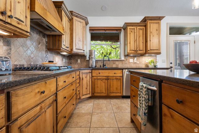882 S SEGO LILY WAY, Mapleton, UT 84664