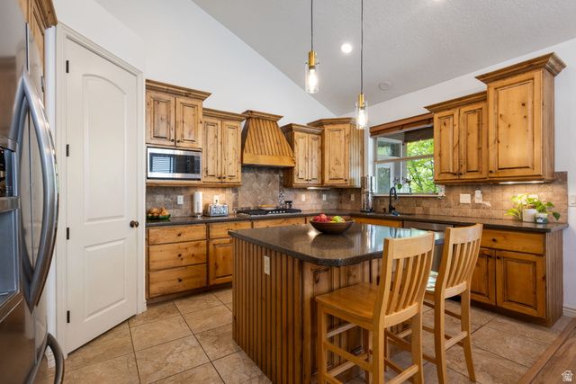 882 S SEGO LILY WAY, Mapleton, UT 84664