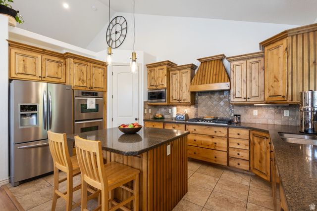 882 S SEGO LILY WAY, Mapleton, UT 84664