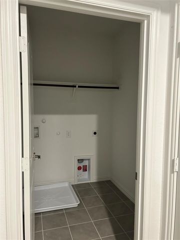 4704 Craymore Road, Dallas, TX 75228