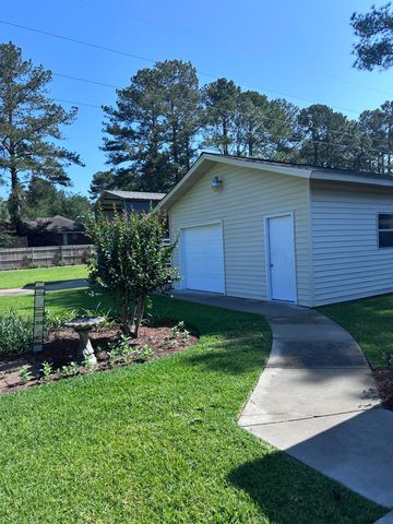 173 Somerset Drive, Hattiesburg, MS 39402