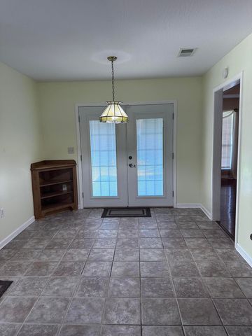 173 Somerset Drive, Hattiesburg, MS 39402