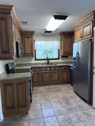 173 Somerset Drive, Hattiesburg, MS 39402