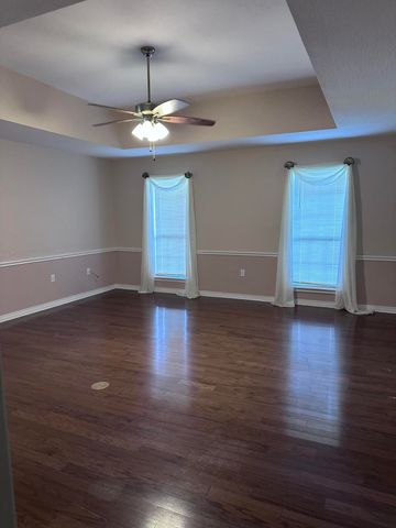 173 Somerset Drive, Hattiesburg, MS 39402