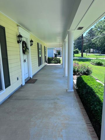 173 Somerset Drive, Hattiesburg, MS 39402