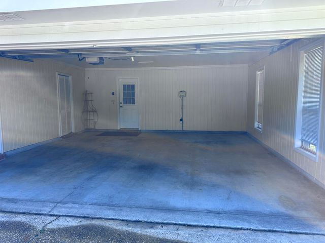 173 Somerset Drive, Hattiesburg, MS 39402