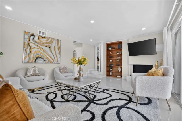 738 De Palma Way, Montebello, CA 90640