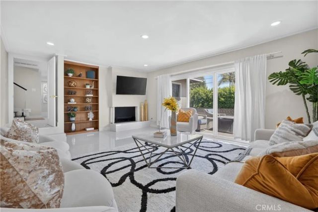 738 De Palma Way, Montebello, CA 90640