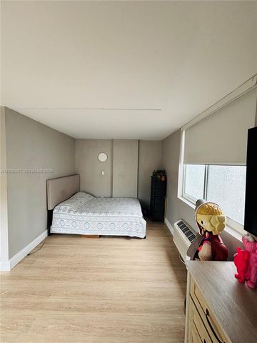 1255 Collins Ave 208, Miami Beach, FL 33139