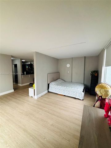 1255 Collins Ave 208, Miami Beach, FL 33139