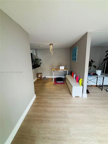 1255 Collins Ave 208, Miami Beach, FL 33139