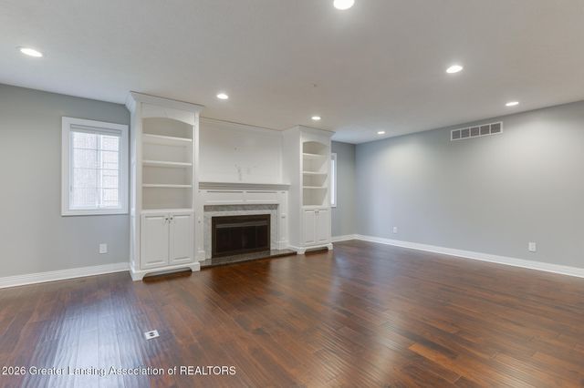 12719 Oneida Woods Trail, Grand Ledge, MI 48837